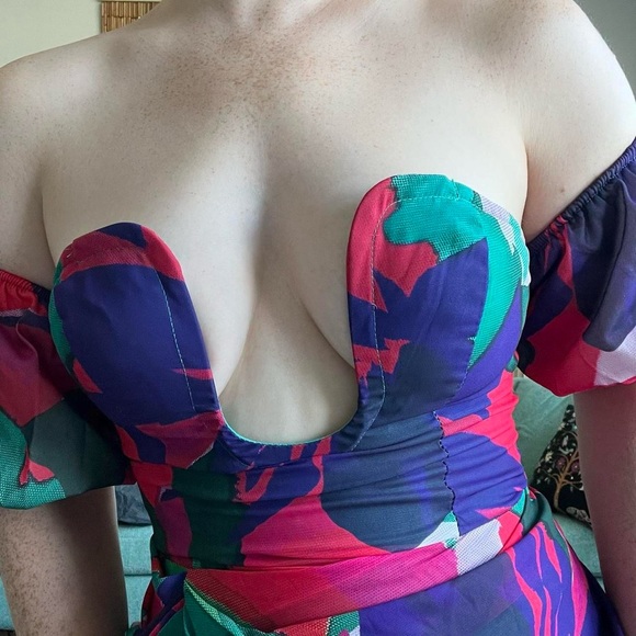 Small PLT Gorgeous 80s vibes floral dress - Picture 5 of 10